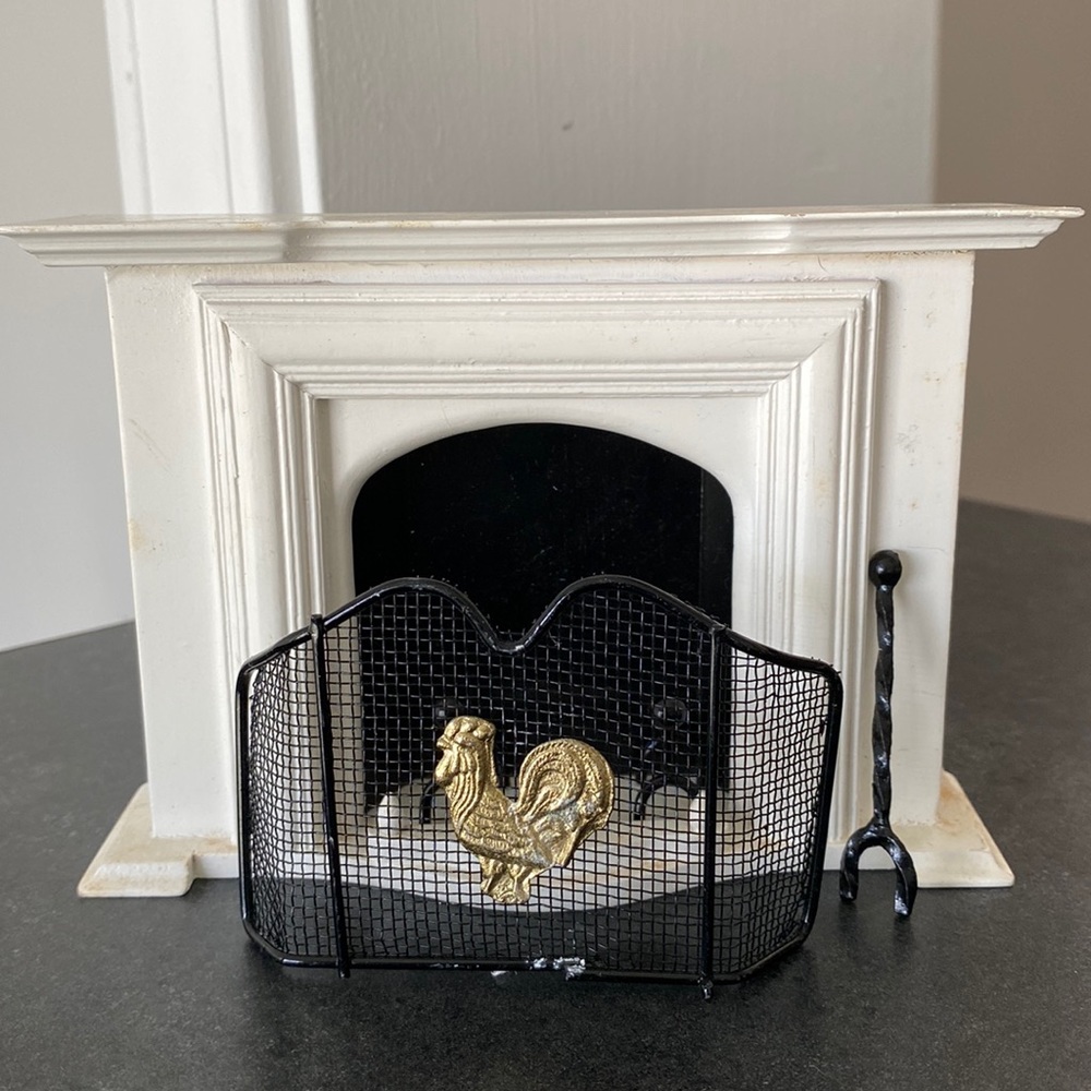 Dollhouse mantle fireplace with screen and andirons